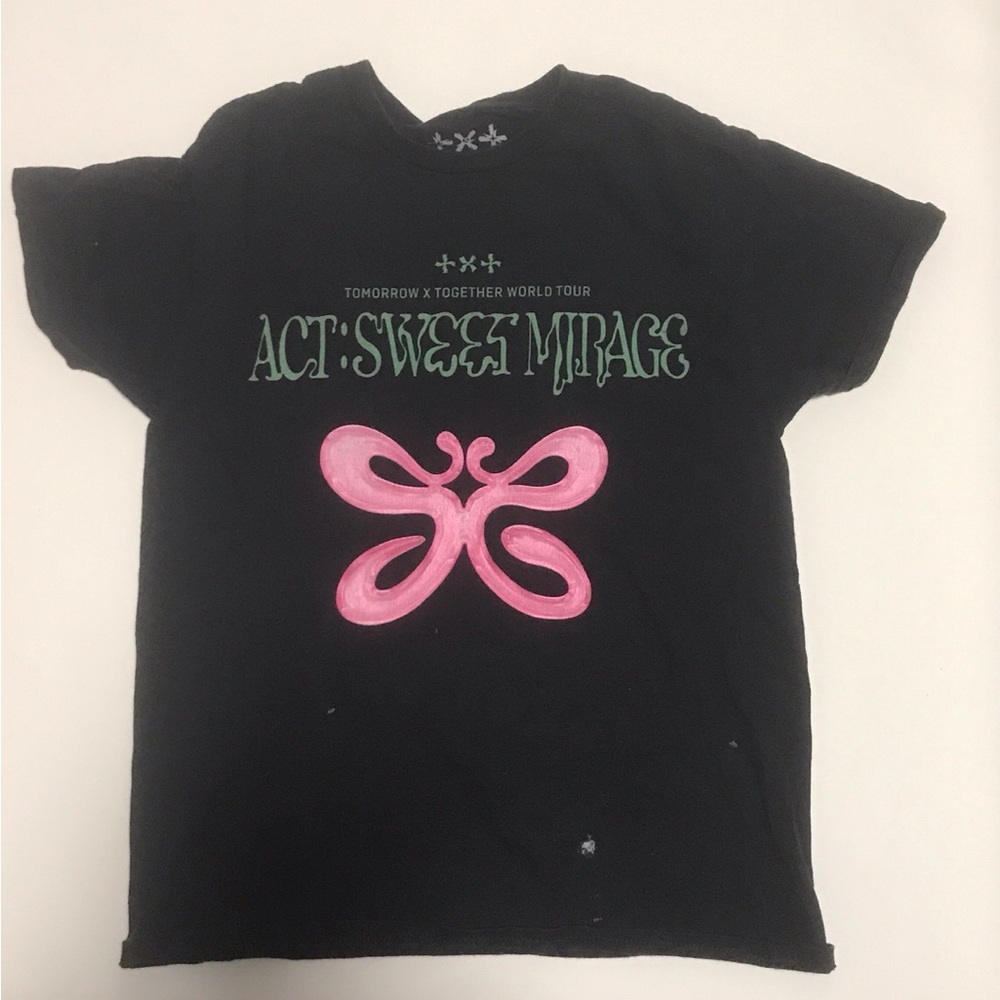 TXT tomorrow by together tour shirt